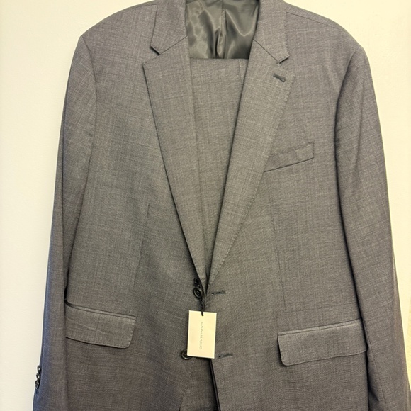 Banana Republic Nailhead Gray Suit - 44R Jacket / 36R Waist - WORN ONCE! - Picture 2 of 8